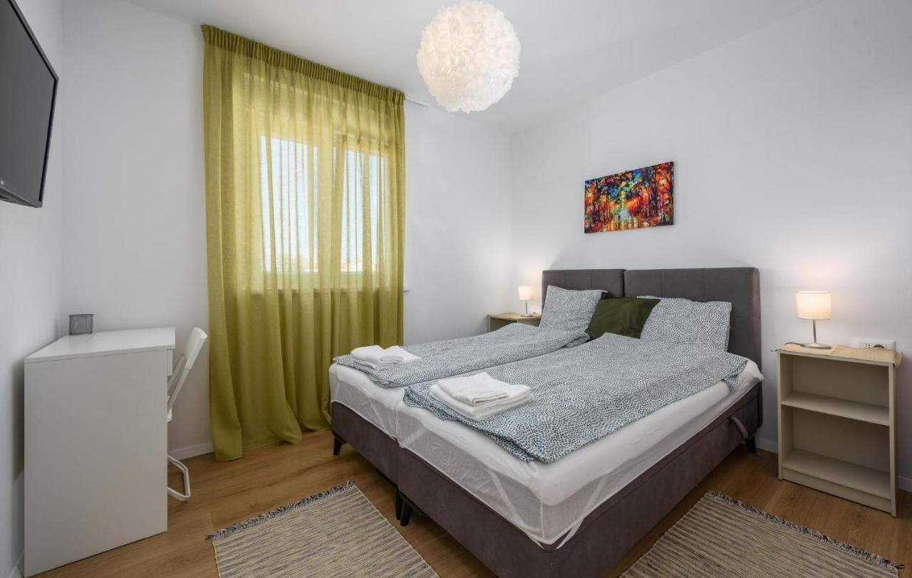 Apartmani Lucija Poreč Exterior foto