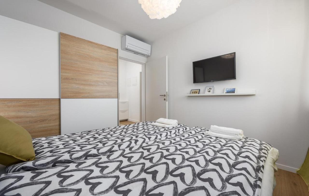 Apartmani Lucija Poreč Exterior foto